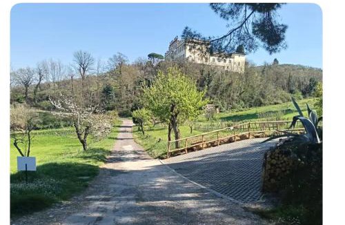 Scandicci Apartment | La Dimora di Castelpulci Apartment