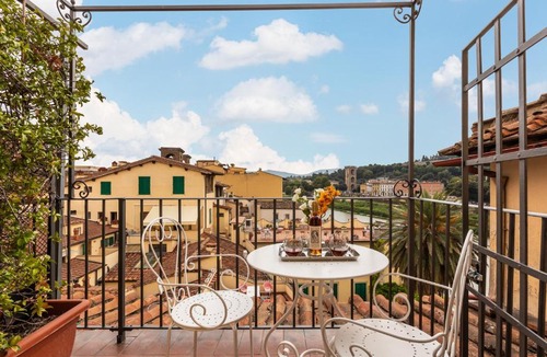 Santa Croce Apartment | La Dimora Nova Florence with Terrace