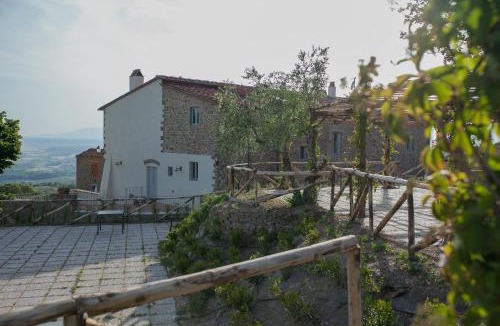 Giugnano Bed & Breakfast | La Dispensa-bio agriturismo