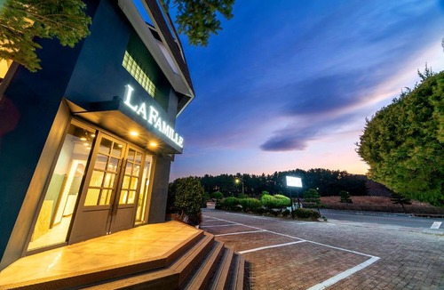 Yangyang Hotel | La Famille
