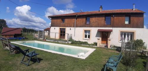 Vendranges Bed & Breakfast | La ferme du Bouton d'Or