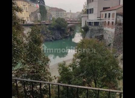 Ivrea Apartment | La finestra sulla Dora