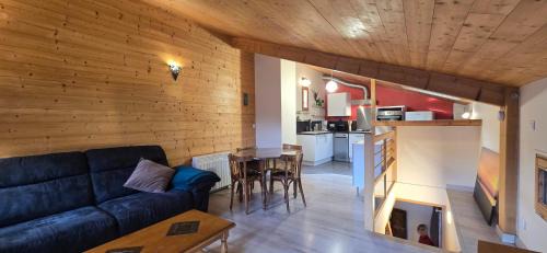 Eygliers House | La Fontête - Maison chaleureuse et jardin apaisant