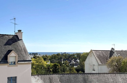 La Foret-Fouesnant Apartment | La Forêt-Fouesnant, apartment in the centre of the village, 5 minutes from the beach