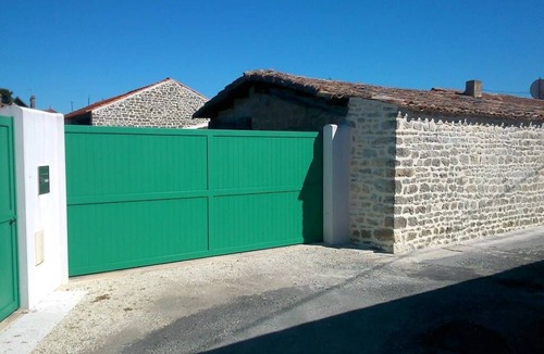 Saint-Denis-d'Oleron House | La Forge in Dédé: Apartment 2 to 4 people with small Private Spa FR15LWC2