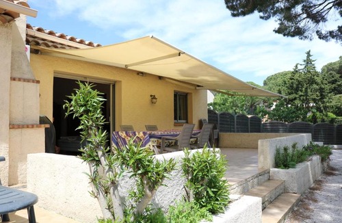 Plage de la Garonnette Apartment | La Garonnette - 150m de la plage