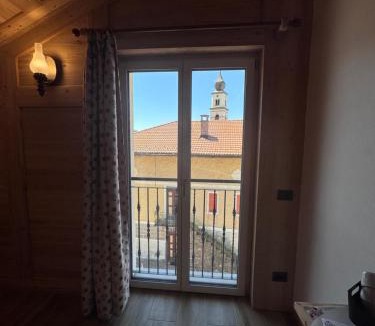 Montesover Bed & Breakfast | La Gemma Bed & Breakfast