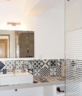 Cereste House | La Grande Bouisse gites avec piscine dans le Luberon, Provence