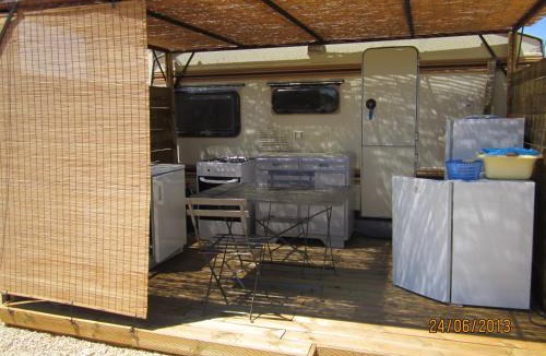 Mazan House | La Grange de Campaulise - Camping à la ferme - Hébergements - Mont Ventoux