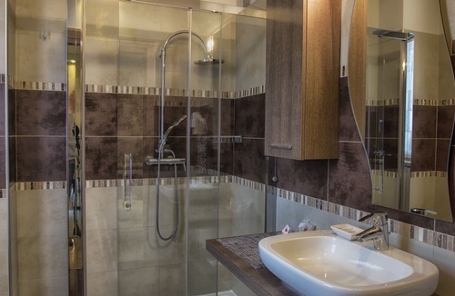 Ovest Hotel | La Grotta Hotel