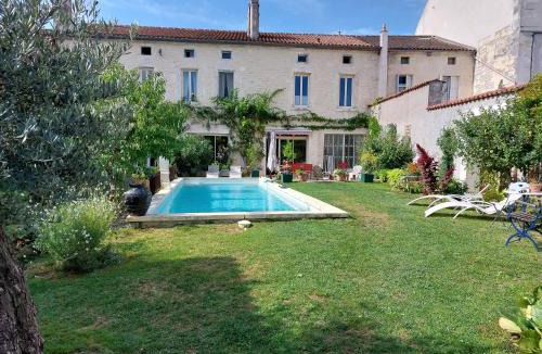 Chateauneuf-sur-Charente Bed & Breakfast | La Guériniere la Moulidart
