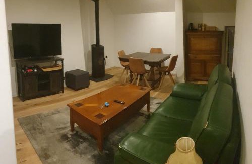 Mezieres-sur-Couesnon Apartment | La Hellandière, appartement de caractère à la campagne