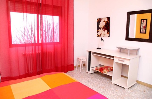 Cuevas del Valle House | La Hojarasca