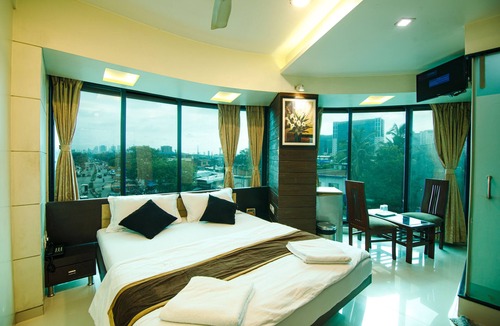 Kurla West Hotel | LA Hotel Metro