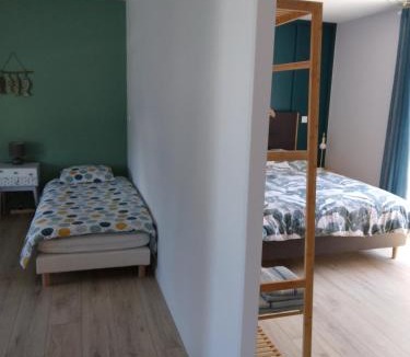 Le Cambout Bed & Breakfast | LA Jacarandière