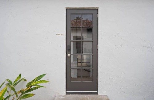 Beach Barber Tract Apartment | La Jolla Studio for 2: Steps From Shore w/Parking