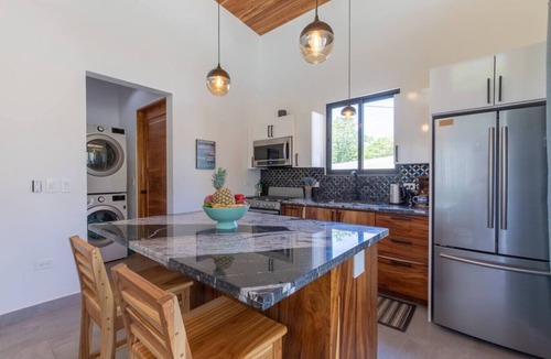 Nosara Villa | La Joya Jade - Steps to the Ocean
