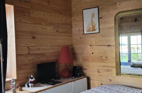 Cely Bed & Breakfast | La Lézardière