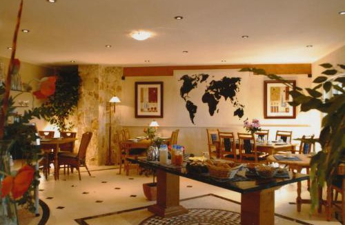Hunerbach House | La Lanterna