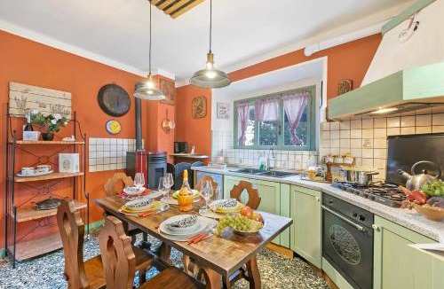 Gignese Apartment | La Lanterna Swimming Pool Retreat - Happy Rentals
