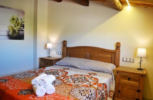 Vila-sana Apartment | La Llacuna