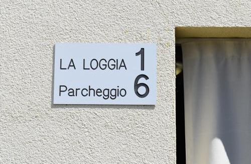 Pradamano Apartment | La Loggia