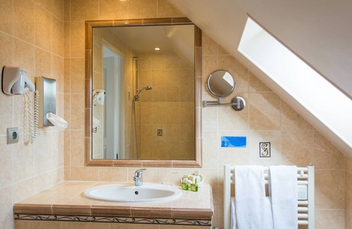 Semblancay Hotel | La Mère Hamard