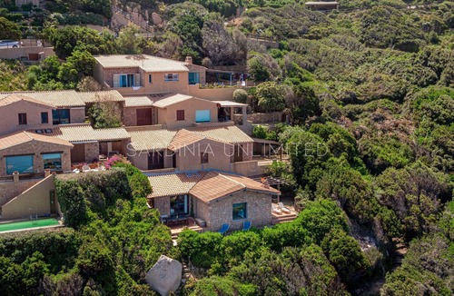 Costa Paradiso Villa | La Macchia: from the terrace directly to the sea