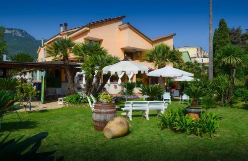 Campagna Bed & Breakfast | La Magnolia B&B