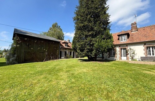 Pays de l'Aigle House | La Maison du Tilleul with swimming pool for 10 people