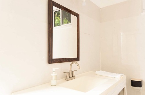 Roseau House | La Maison 29
