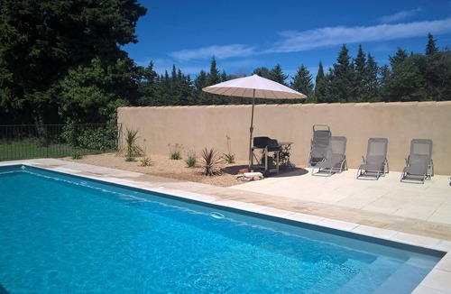 Cavaillon House | La Maison d'Alfred the charm of an old farmhouse at the foot of the luberon