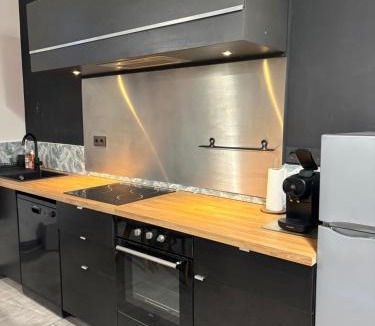 Cabannes Apartment | La Maison d'Alys - Le Mistral