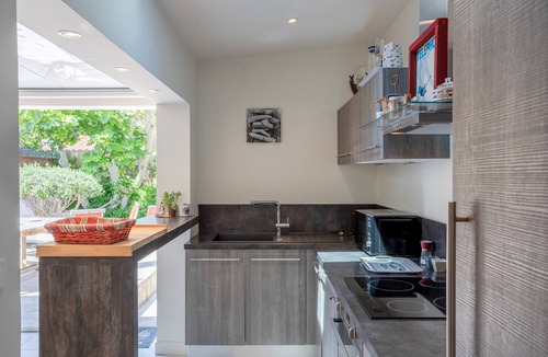 Les Sables d'Olonne House | La Maison Des Amis – 8 Guests, Wi-Fi and Air Conditioning