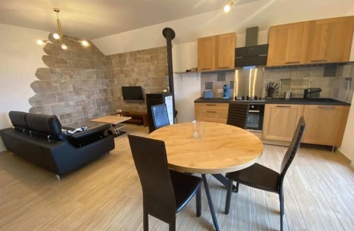Saint-Laurent-d'Olt Cottage | La Maison de la Grise