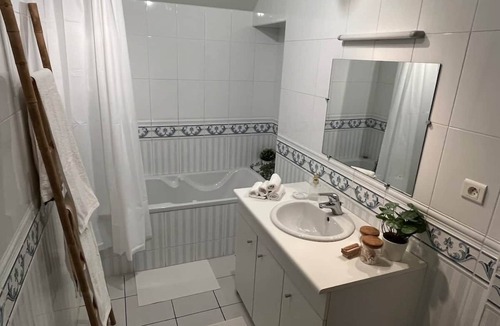 Saint-Remy-du-Plein Bed & Breakfast | La Maison d'Odette: the Squirrel room