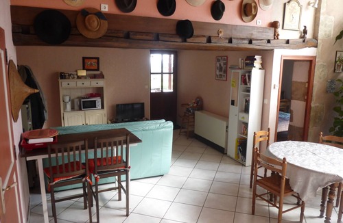 Effiat House | La Maison de Barbara