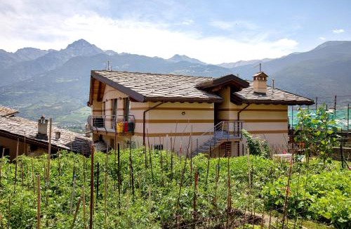 Montan-Angelin-Arensod Apartment | La Maison De Carletto