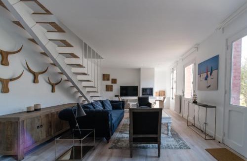 Honfleur Villa | La maison de Colette, Traditionnelle Maison d'Armateur de 3 chambres et 3 salles de bains