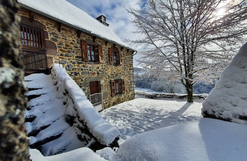 Curieres House | La Maison de Curière en Aveyron sur L'aubrac au Calme en Montagne
