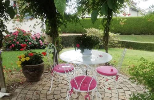 Beaumont-les-Autels Bed & Breakfast | La maison de Marie 2