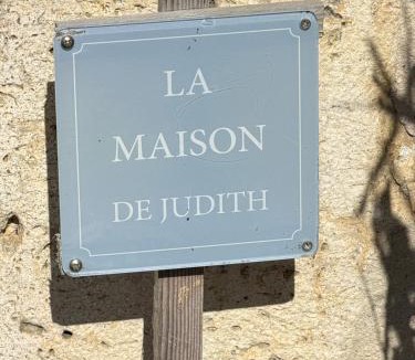 Sambin House | La Maison de Judith