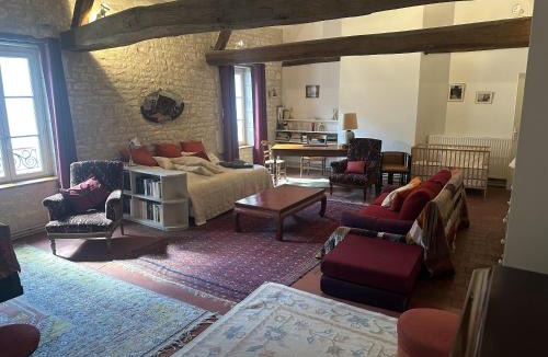Irancy House | La maison de Lalie