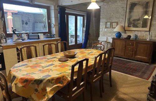 Irancy House | La maison de Lalie