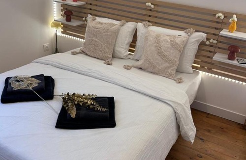 Livry-Gargan Apartment | La maison de Paris Est- calme et moderne, proche de Paris,CDG & Villepinte