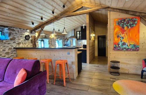 Langeac House | La Maison De Pierre