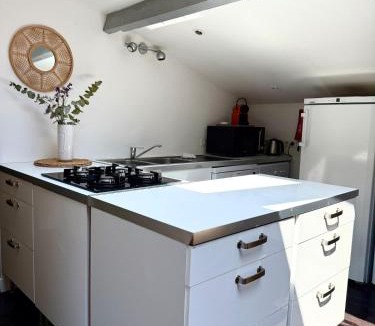 Saint-Michel - Nansouty - Saint-Genes Apartment | La Maison de Sebea