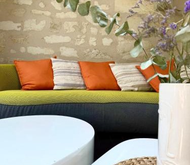 Saint-Michel - Nansouty - Saint-Genes Apartment | La Maison de Sebea