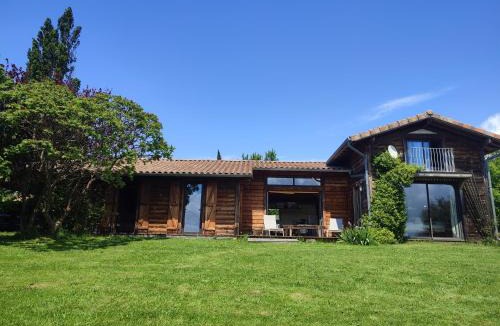 Saissac Ski Chalet | La Maison du Charpentier