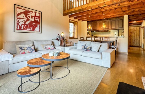 Ur House | La Maison du Fleuve